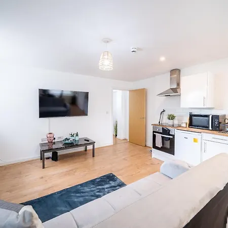 Bv Charming With Free Private Parking, 10 Minutes From Town Centre * לידס