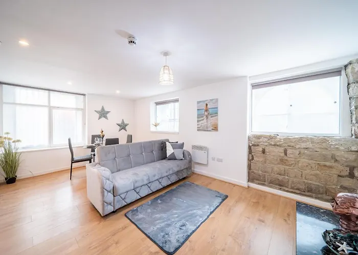 דירה Bv Charming With Free Private Parking, 10 Minutes From Town Centre לידס