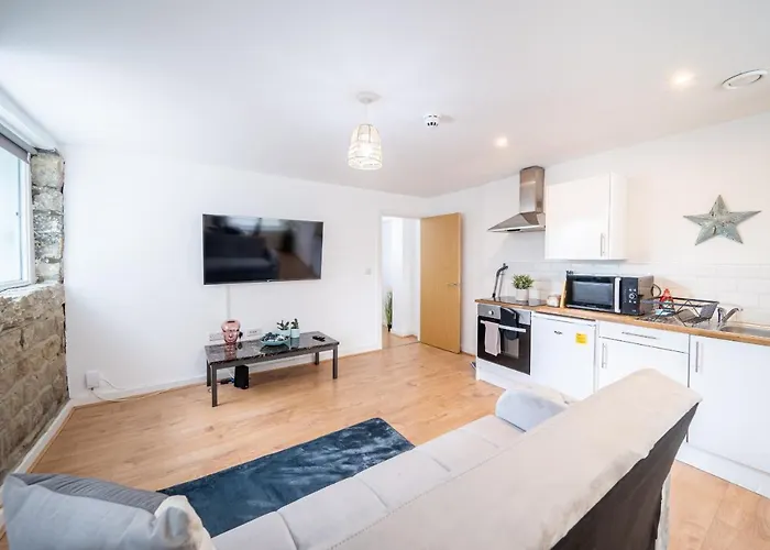 Bv Charming With Free Private Parking, 10 Minutes From Town Centre * Leeds (West Yorkshire)